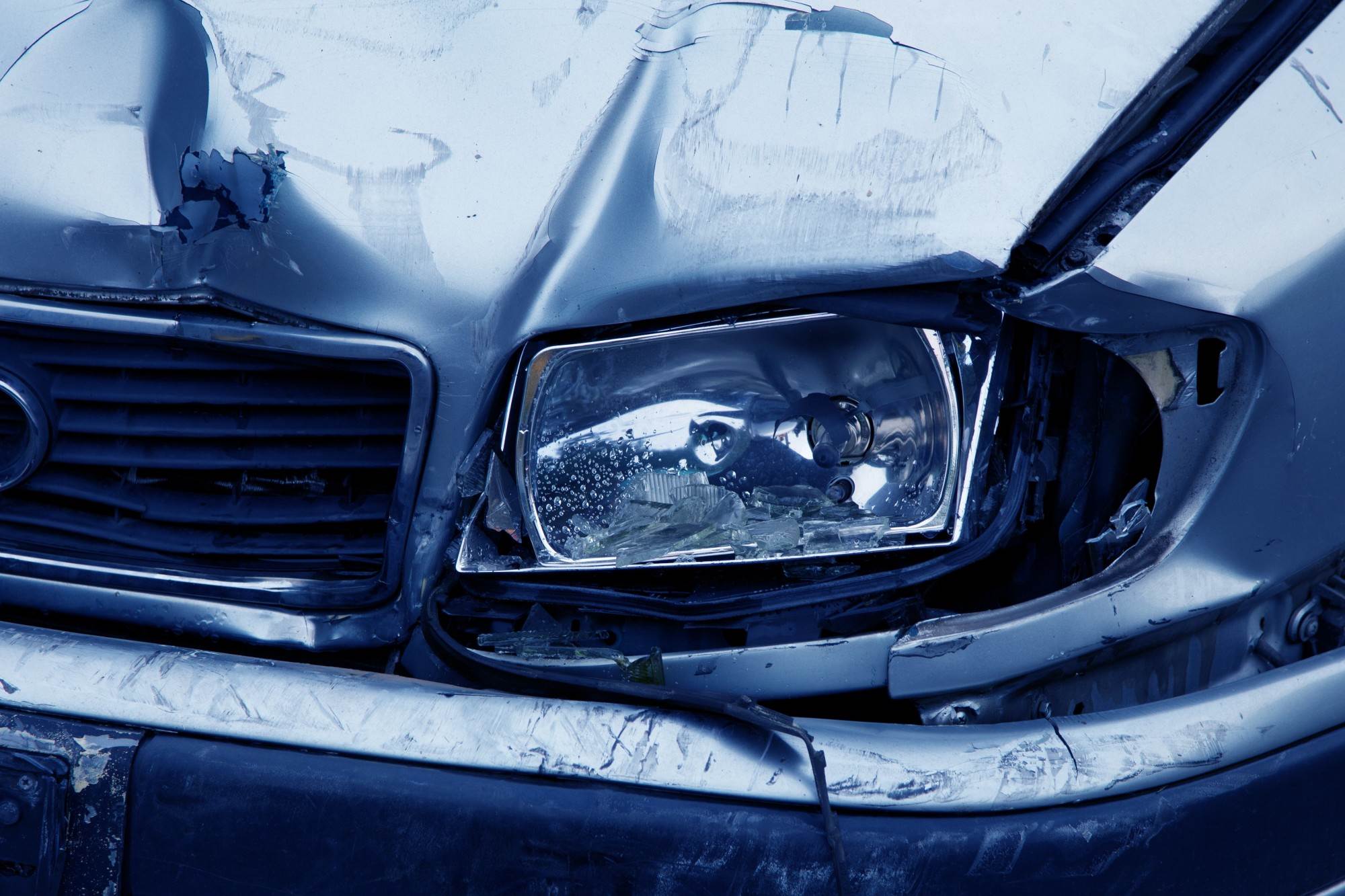 What to Do if Someone Hits Your Parked Car